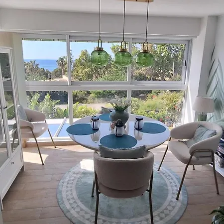 Aux Issambres, à 300 M De La Mer, Pour 4 Personnes, Maison Rénovée De 50 M2,vue Panoramique ,la Romaga